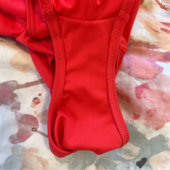 SOLD ❌ MICHAEL Michael Kors Woman’s Sea Coral Cruise One Piece Swimwear - Picture 9 of 11